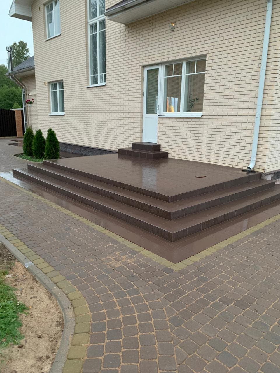 Крыльцо-подиум в три ступени, клинкер Paradyz Natural Brown
